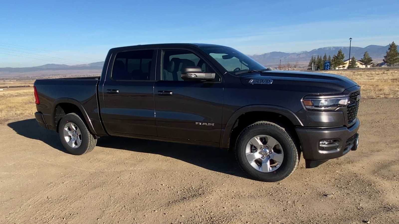 2025 Ram 1500 Big Horn 4x4 Crew Cab 57 Box 2