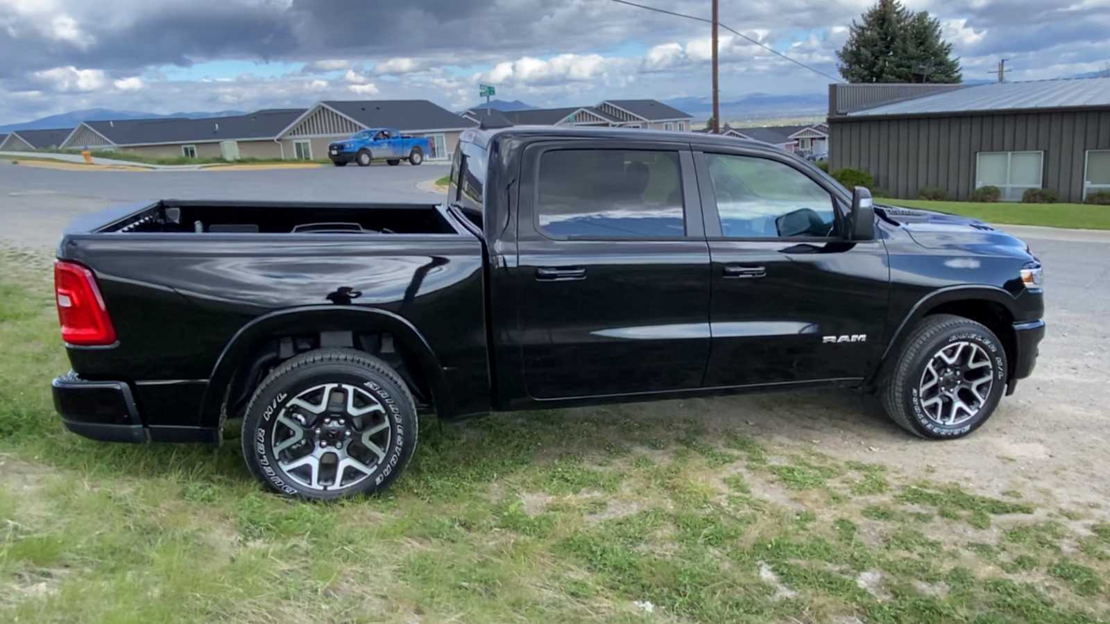 2025 Ram 1500 Laramie 4x4 Crew Cab 57 Box 9