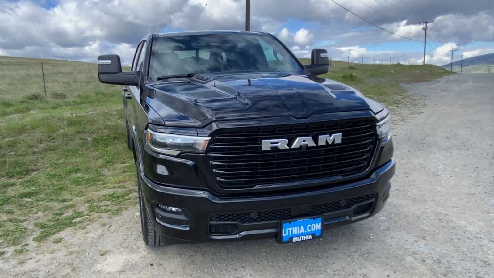 2025 Ram 1500 Laramie 4x4 Crew Cab 57 Box 3