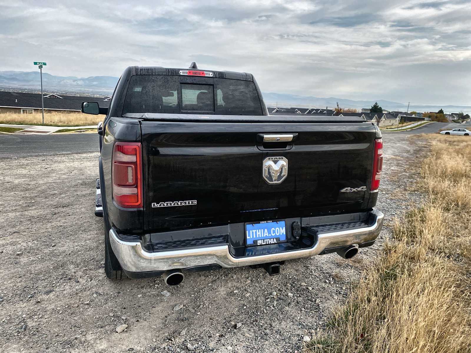 2019 Ram 1500 Laramie 4x4 Crew Cab 57 Box 12