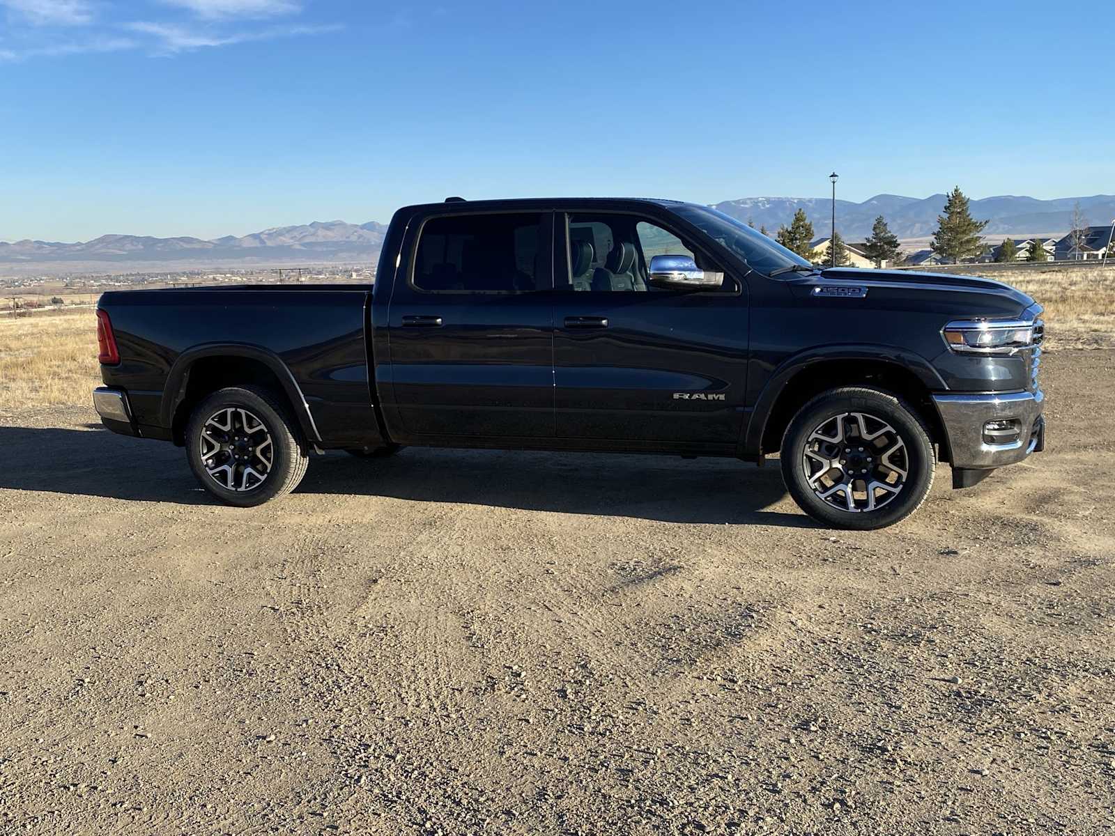 2025 Ram 1500 Laramie 4x4 Crew Cab 64 Box 21