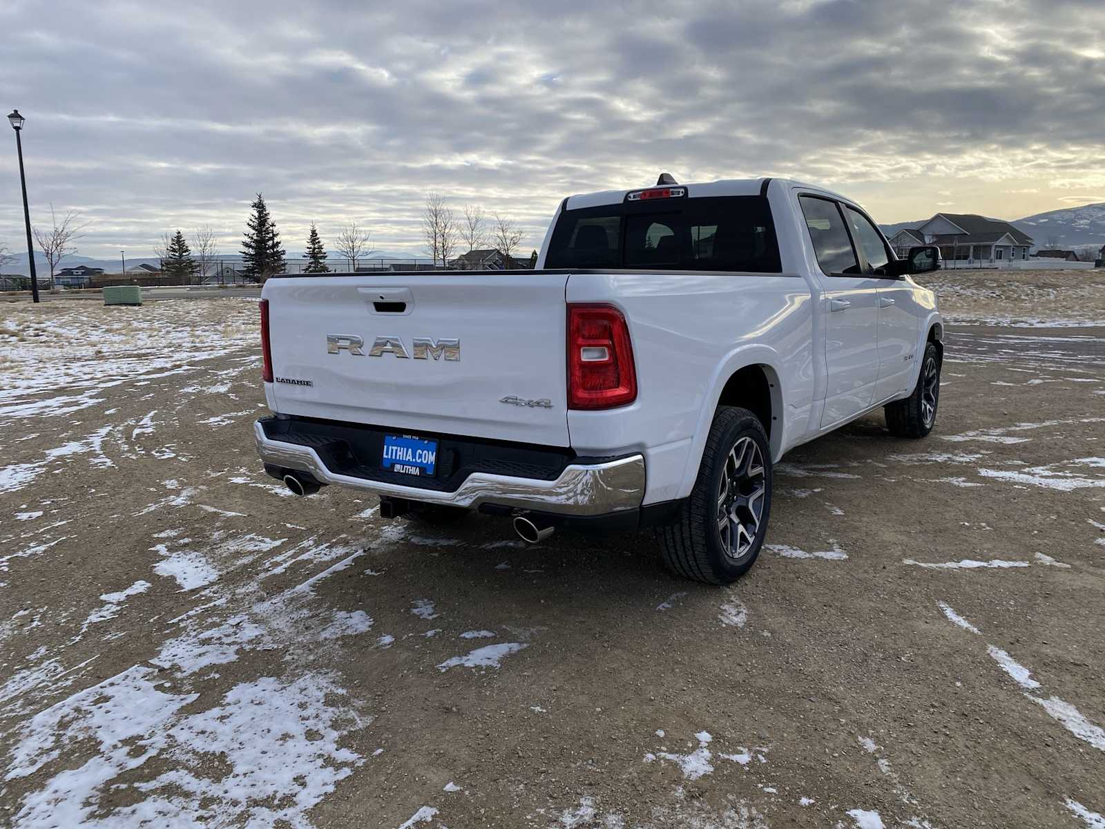 2025 Ram 1500 Laramie 4x4 Crew Cab 64 Box 12