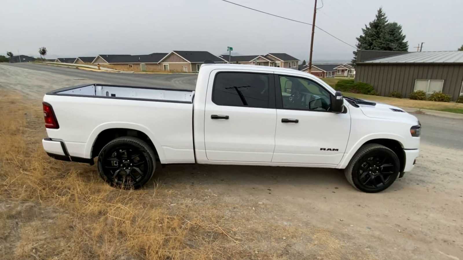 2025 Ram 1500 Laramie 4x4 Crew Cab 64 Box 9