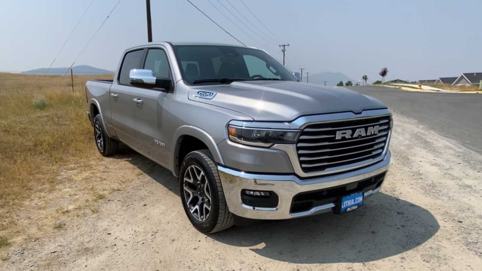 2025 Ram 1500 Laramie 4x4 Crew Cab 64 Box 3