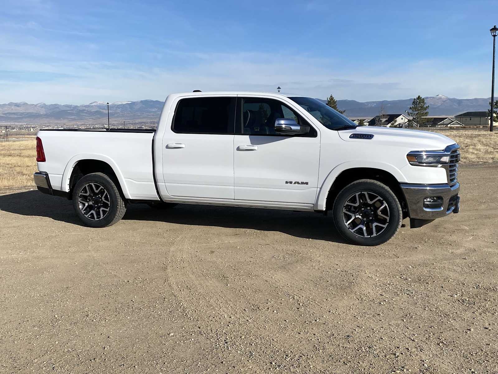 2025 Ram 1500 Laramie 4x4 Crew Cab 64 Box 19