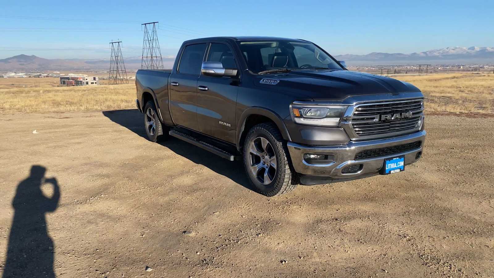 2019 Ram 1500 Laramie 4x4 Crew Cab 64 Box 3