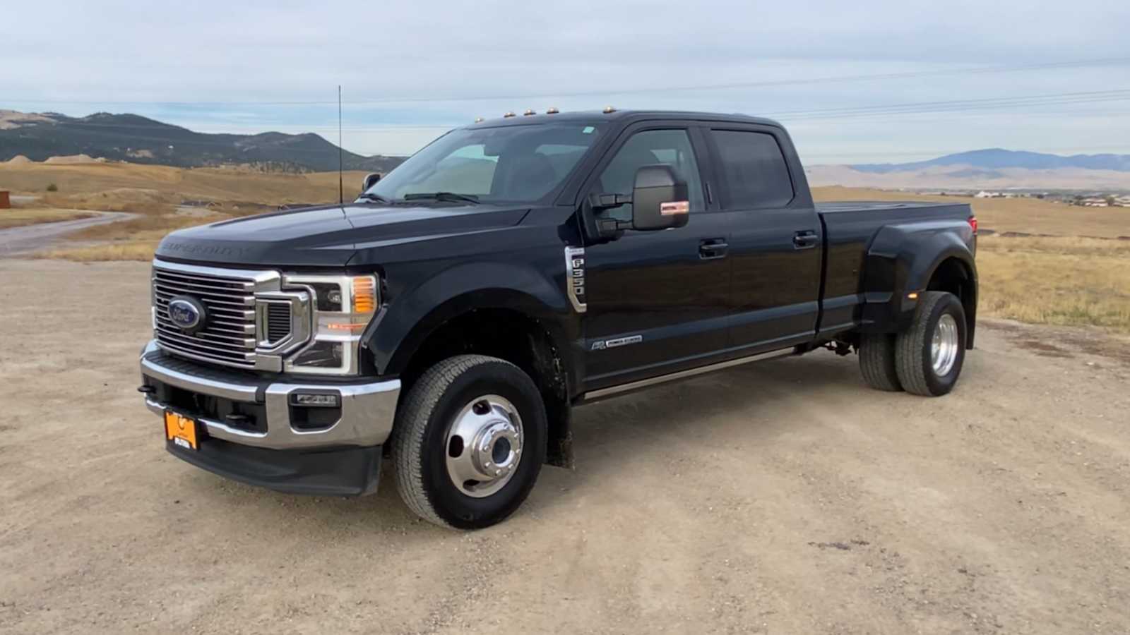 2021 Ford Super Duty F-350 DRW LARIAT 4WD Crew Cab 8 Box 4