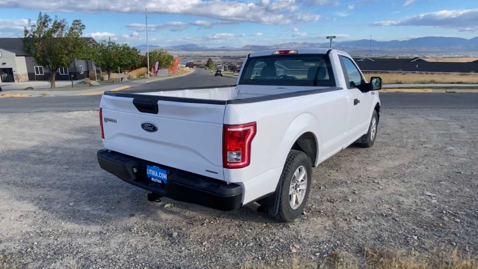 2016 Ford F-150 XL 2WD Reg Cab 141 8