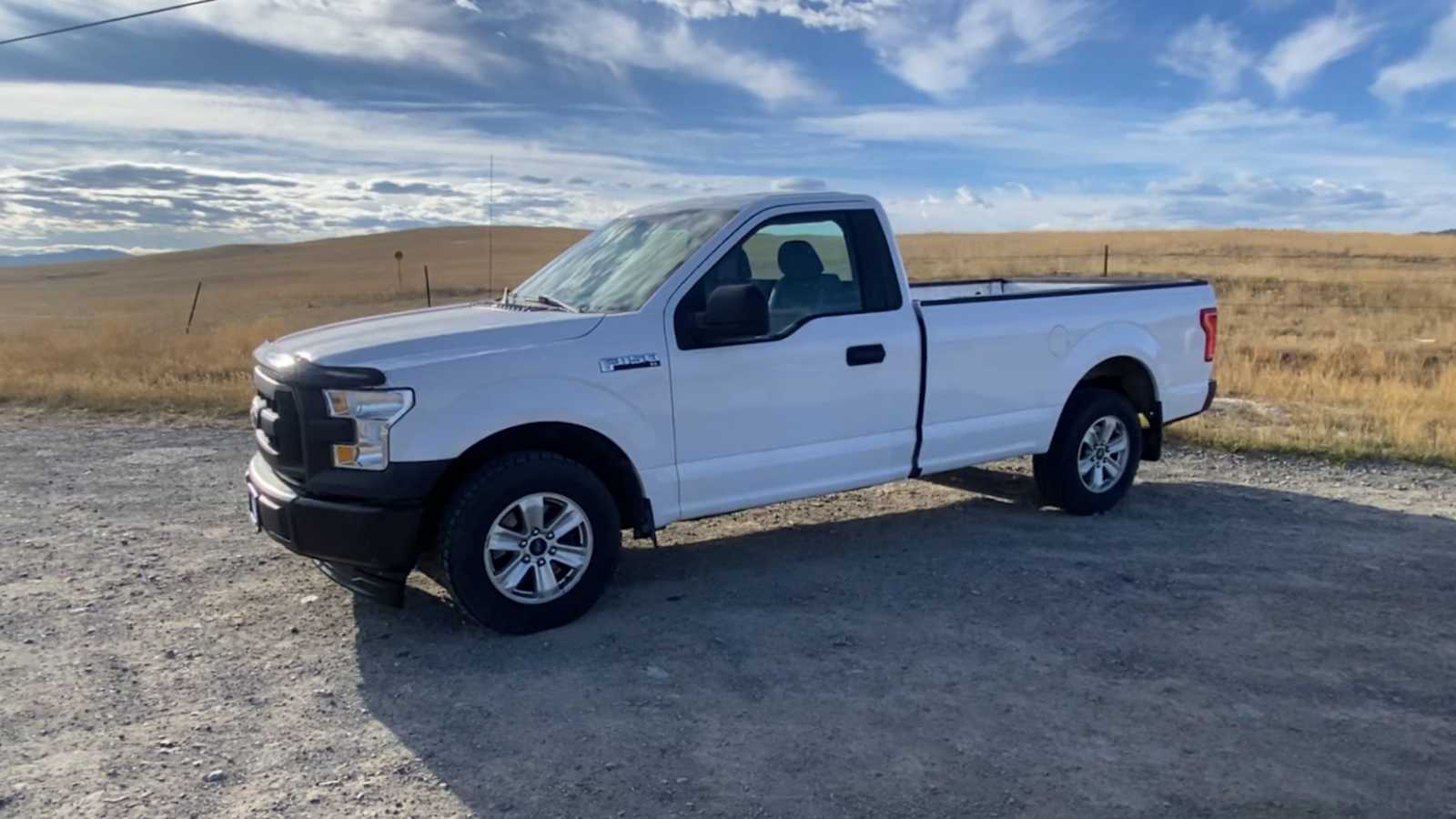 2016 Ford F-150 XL 2WD Reg Cab 141 5