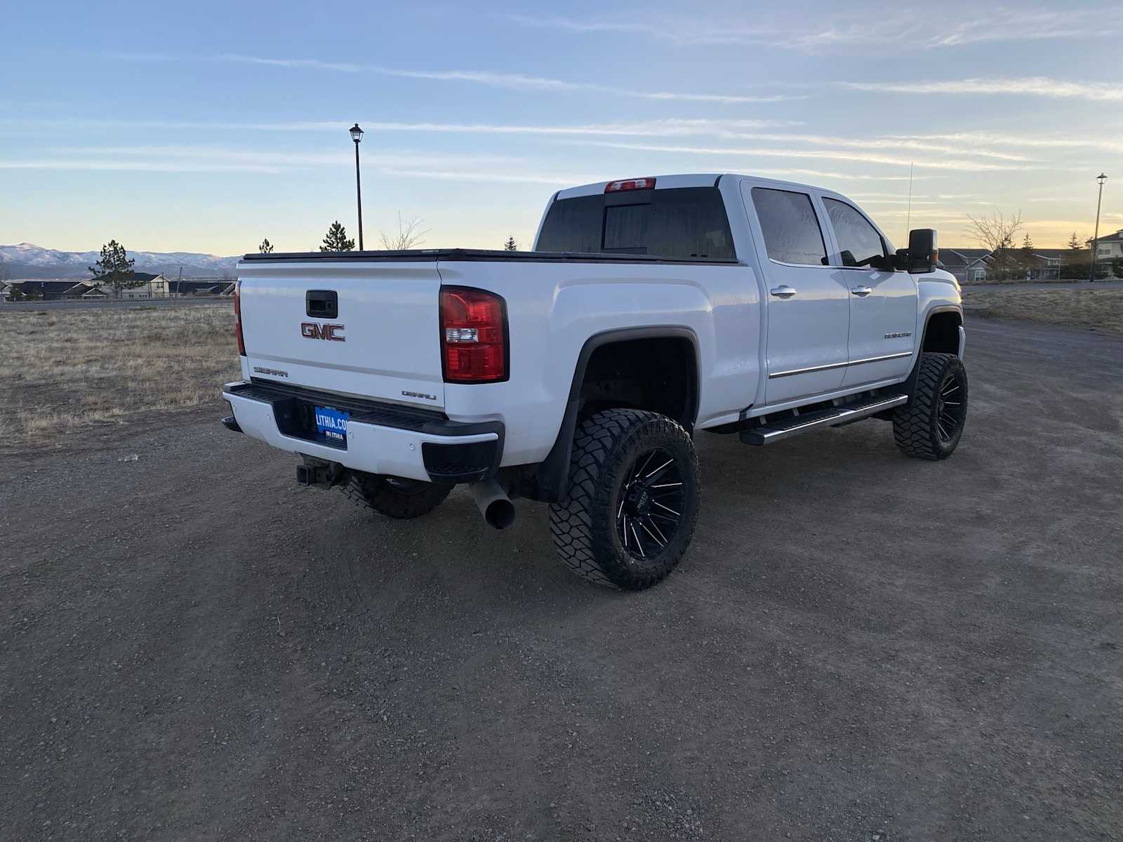 2018 GMC Sierra 2500HD Denali 4WD Crew Cab 153.7 12