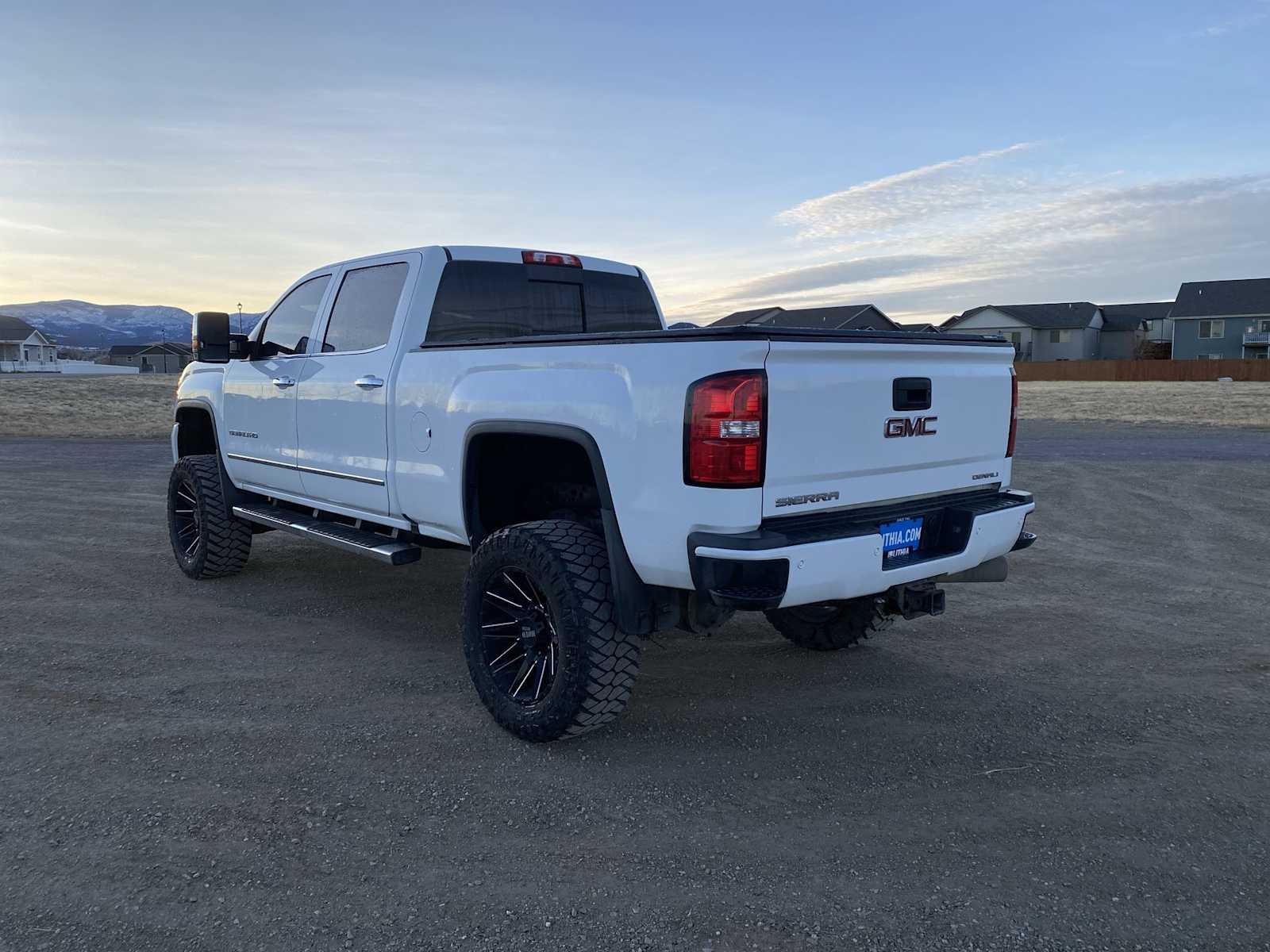 2018 GMC Sierra 2500HD Denali 4WD Crew Cab 153.7 11