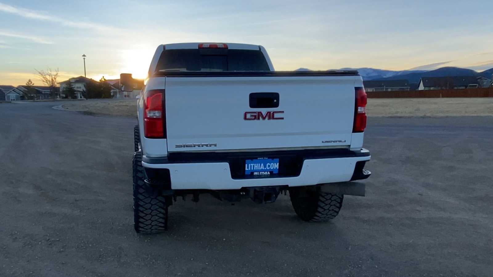 2018 GMC Sierra 2500HD Denali 4WD Crew Cab 153.7 7