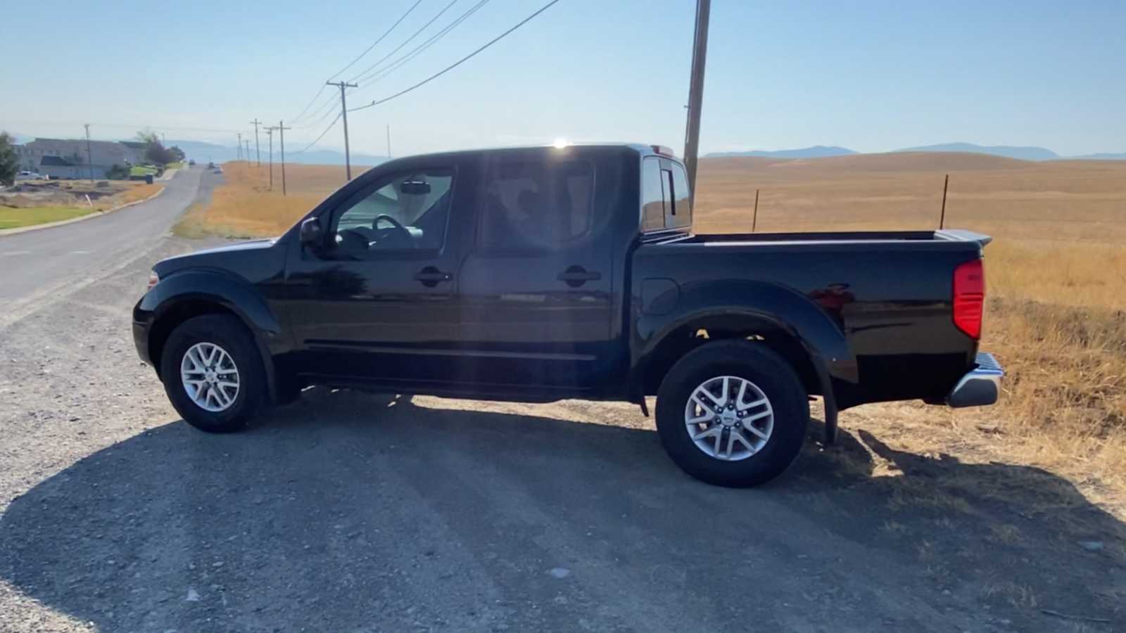 2021 Nissan Frontier SV Crew Cab 4x4 Auto 6