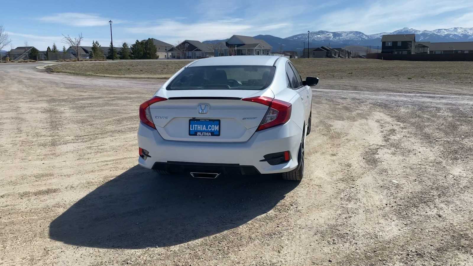 View vehicle photo 7
