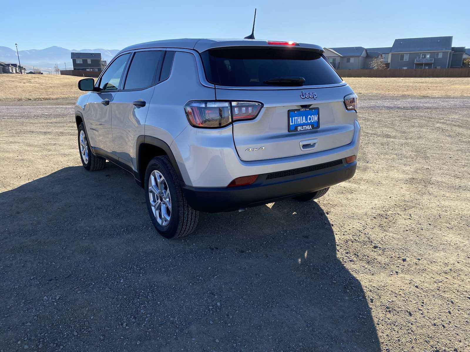 2025 Jeep Compass Sport 11