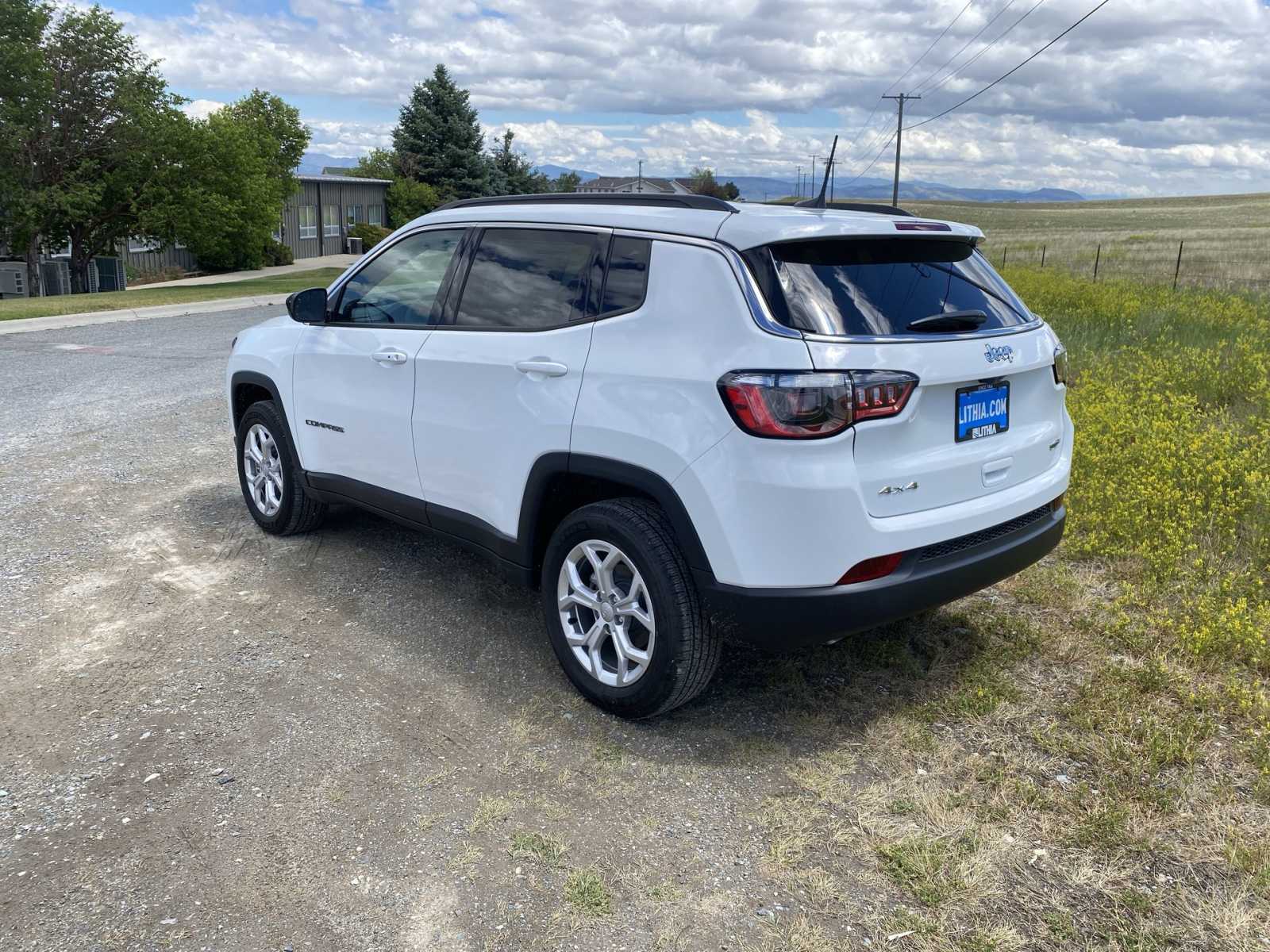 2024 Jeep Compass Latitude 11