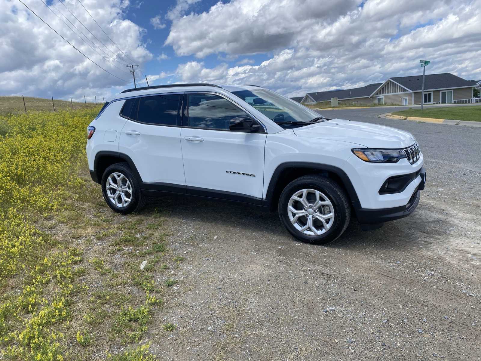 2024 Jeep Compass Latitude 19