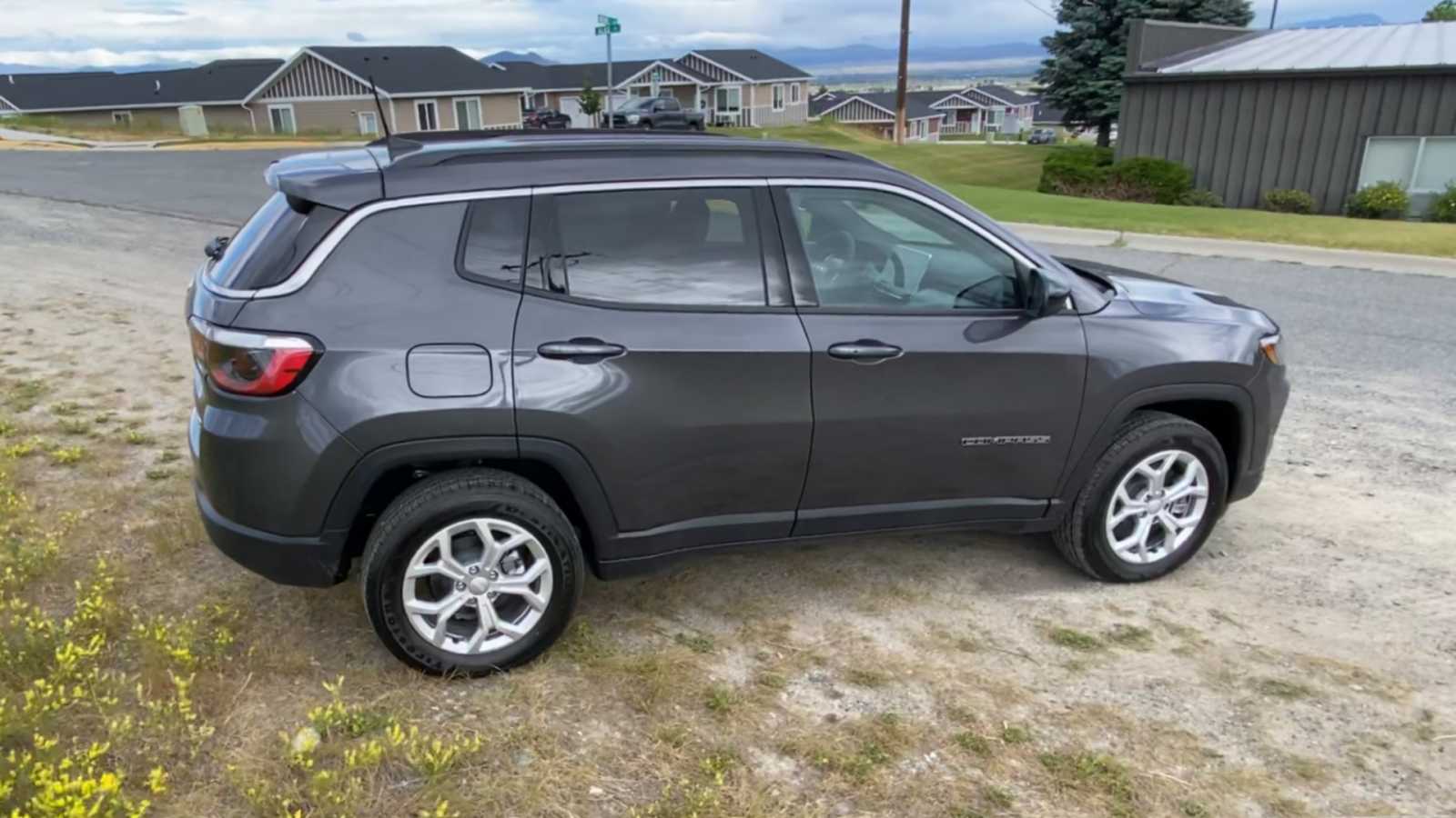 2024 Jeep Compass Latitude 9