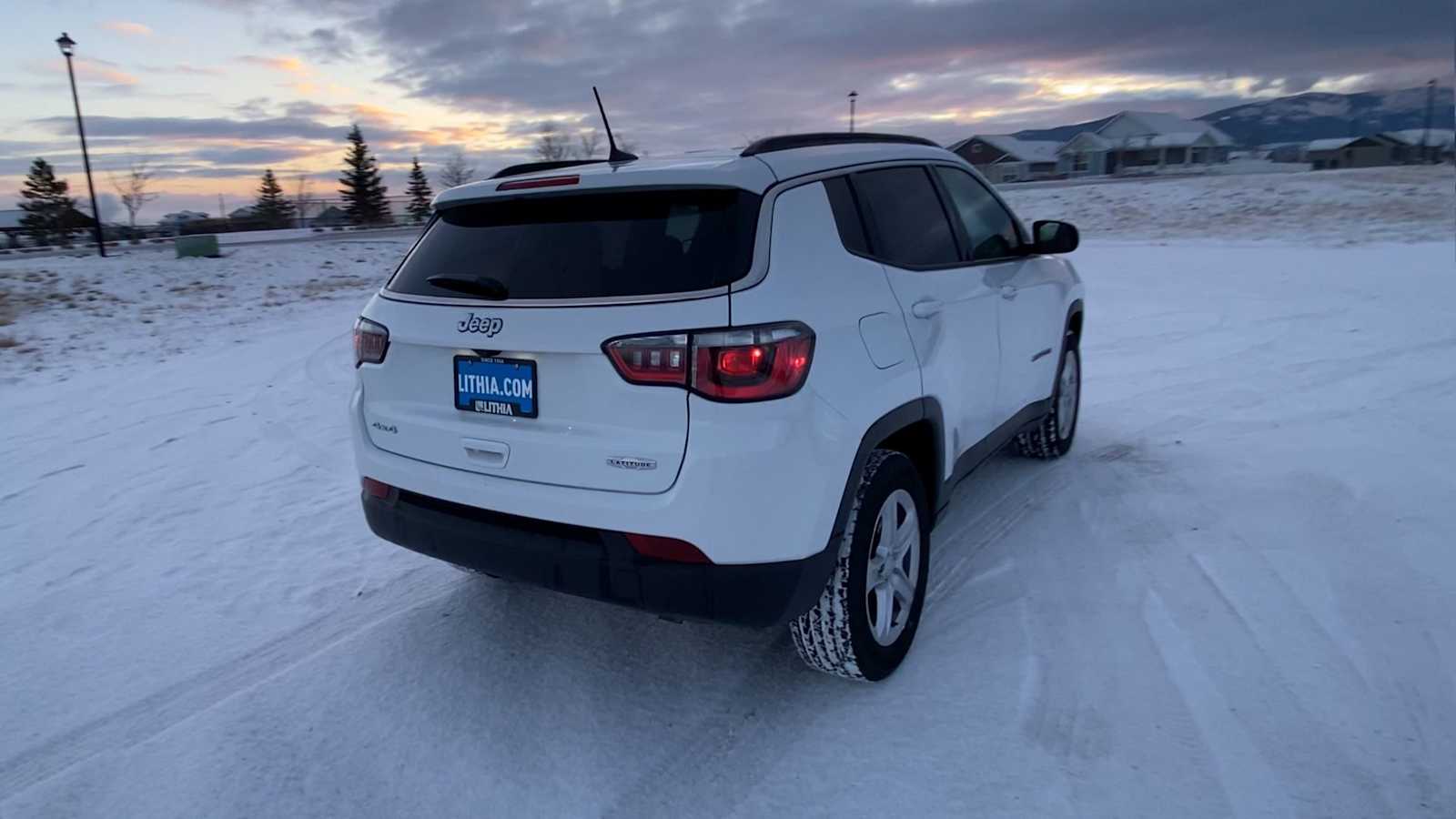 2024 Jeep Compass Latitude 8