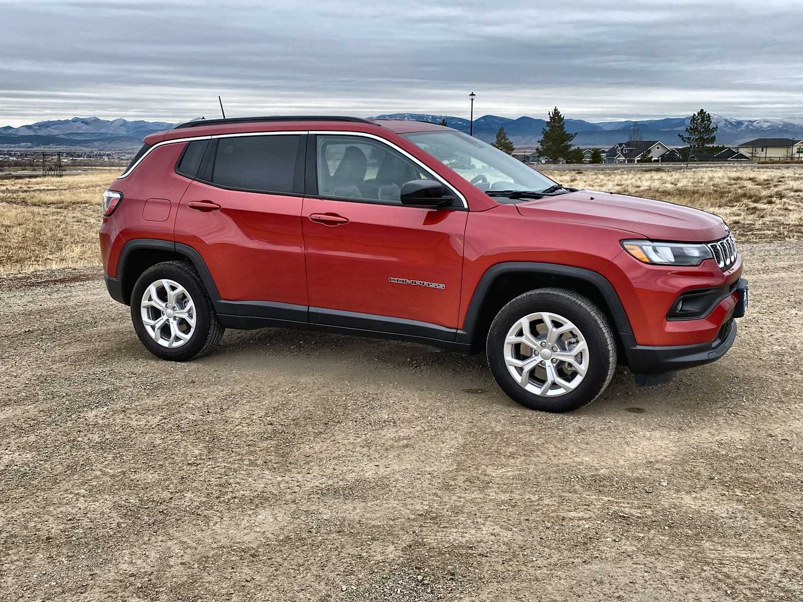 2024 Jeep Compass Latitude 19