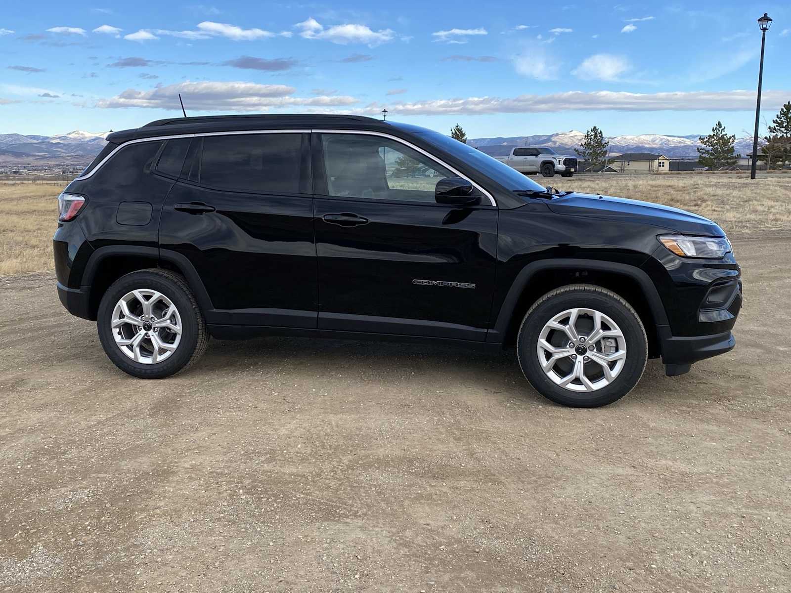 2025 Jeep Compass Latitude 19