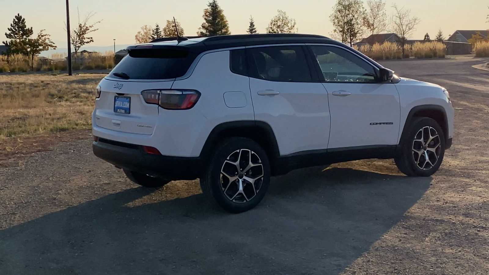 2025 Jeep Compass Limited 8