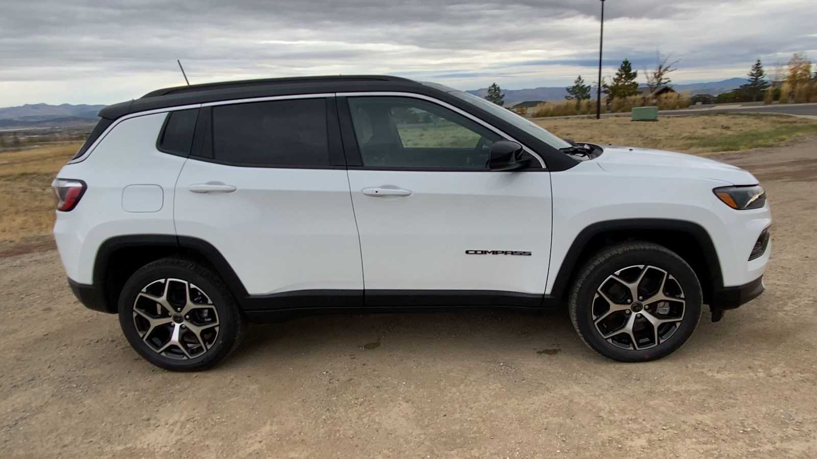 2025 Jeep Compass Limited 9