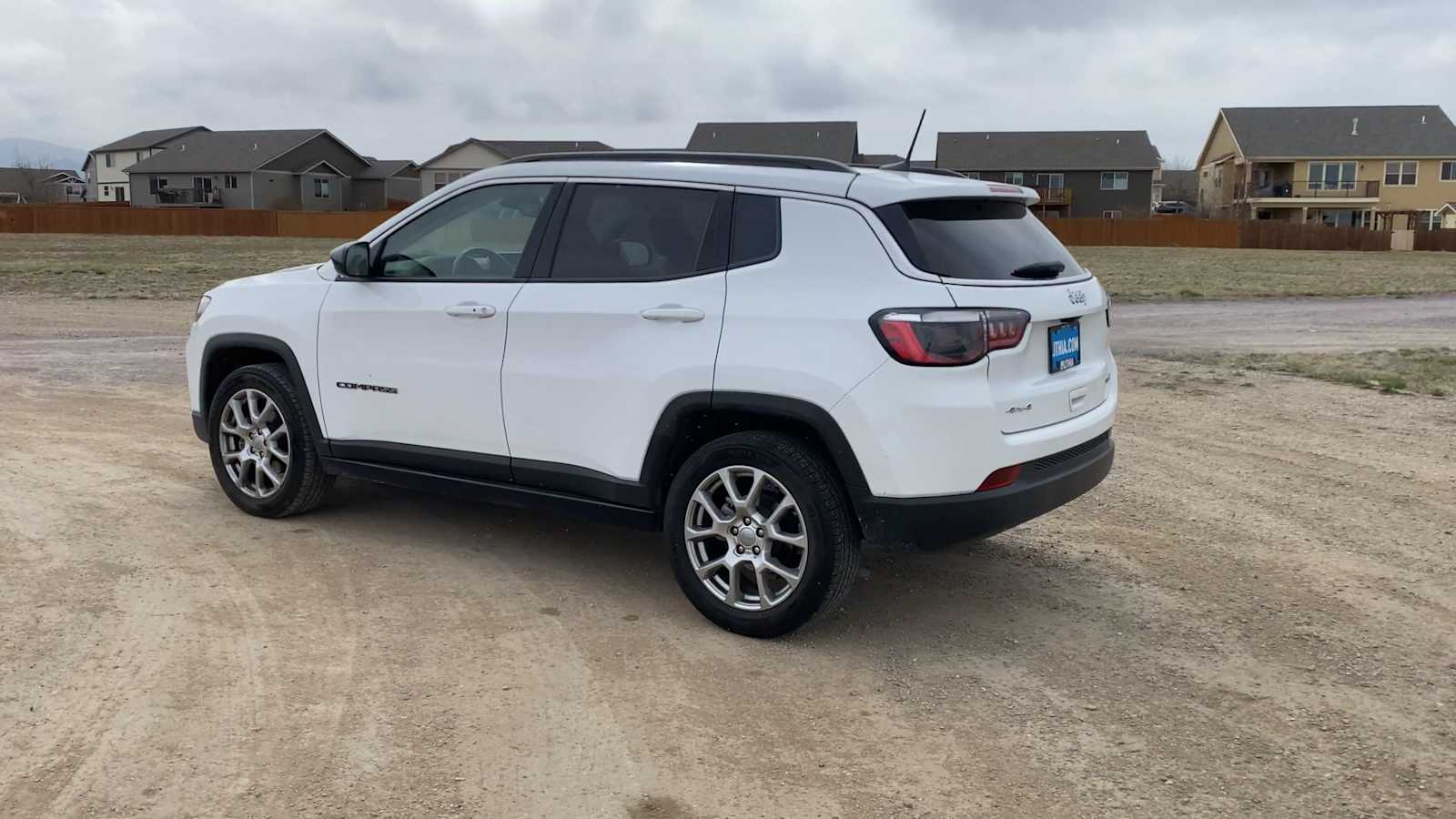 View vehicle photo 6