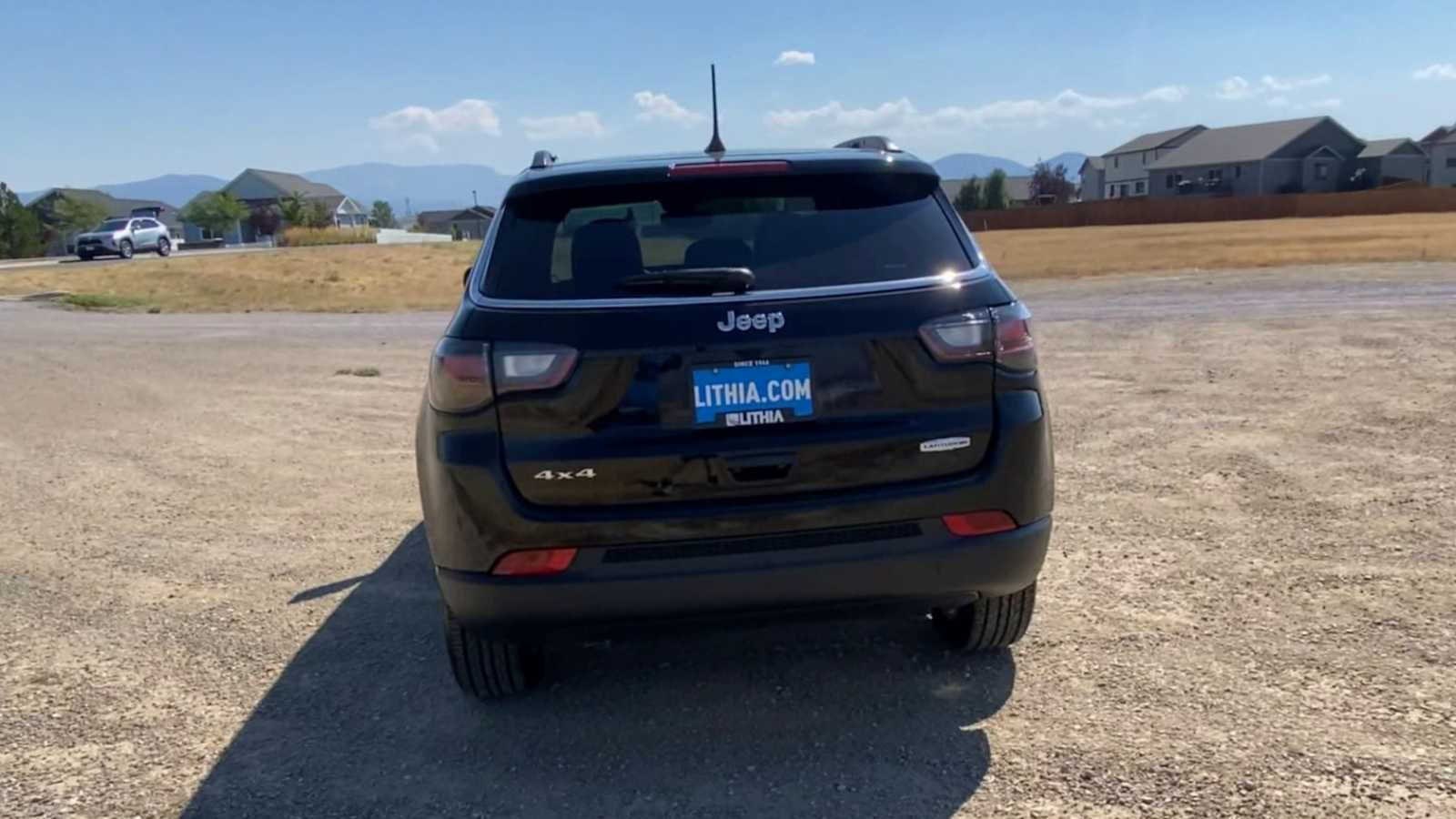 2024 Jeep Compass Latitude Lux 7