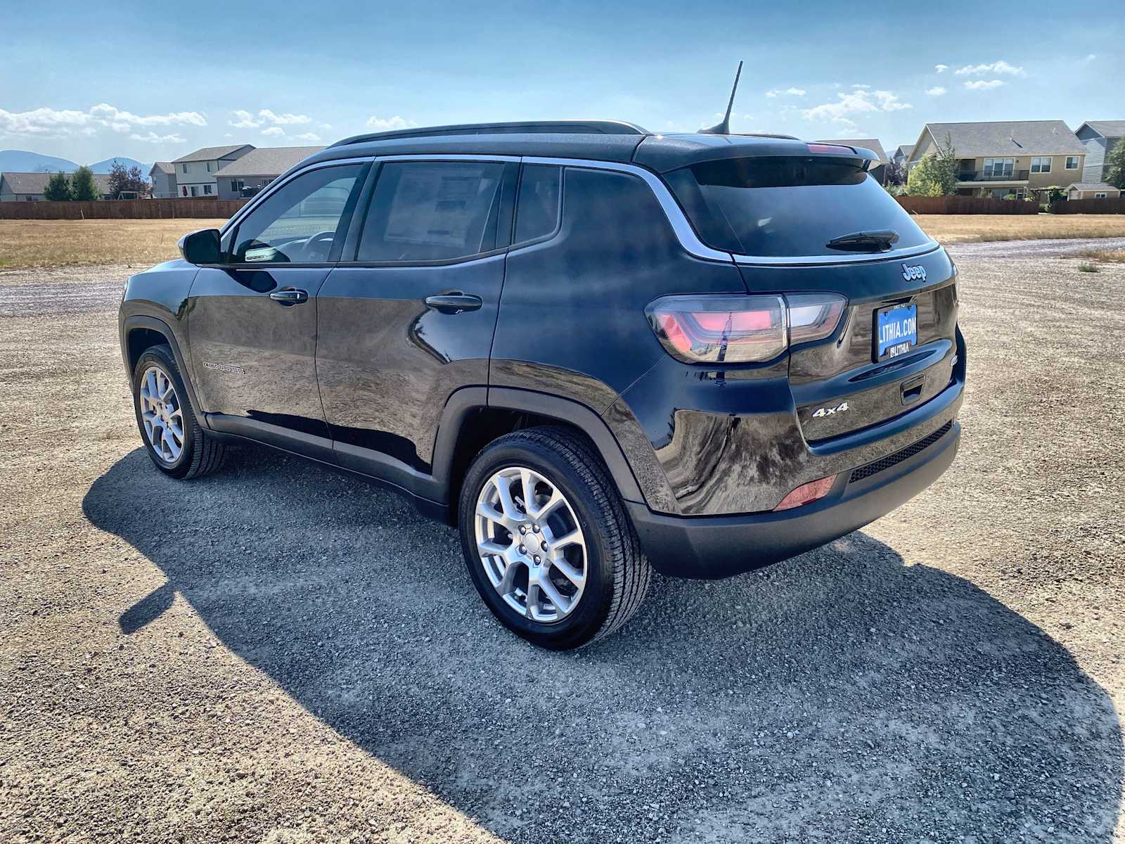 2024 Jeep Compass Latitude Lux 11