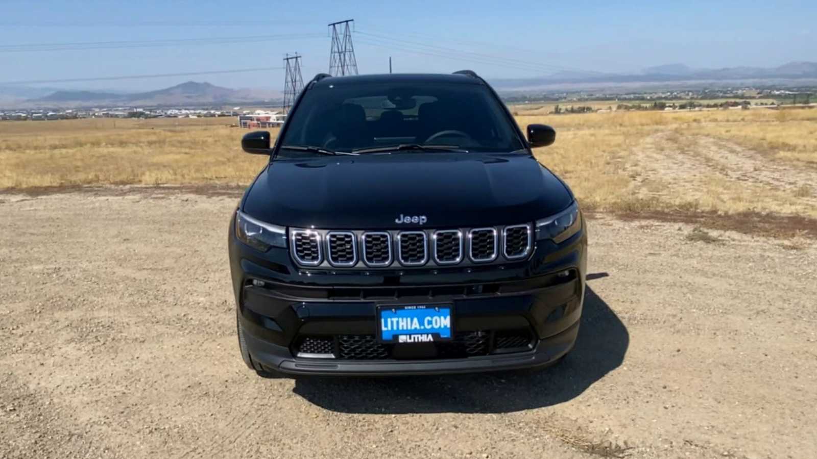 2024 Jeep Compass Latitude Lux 3