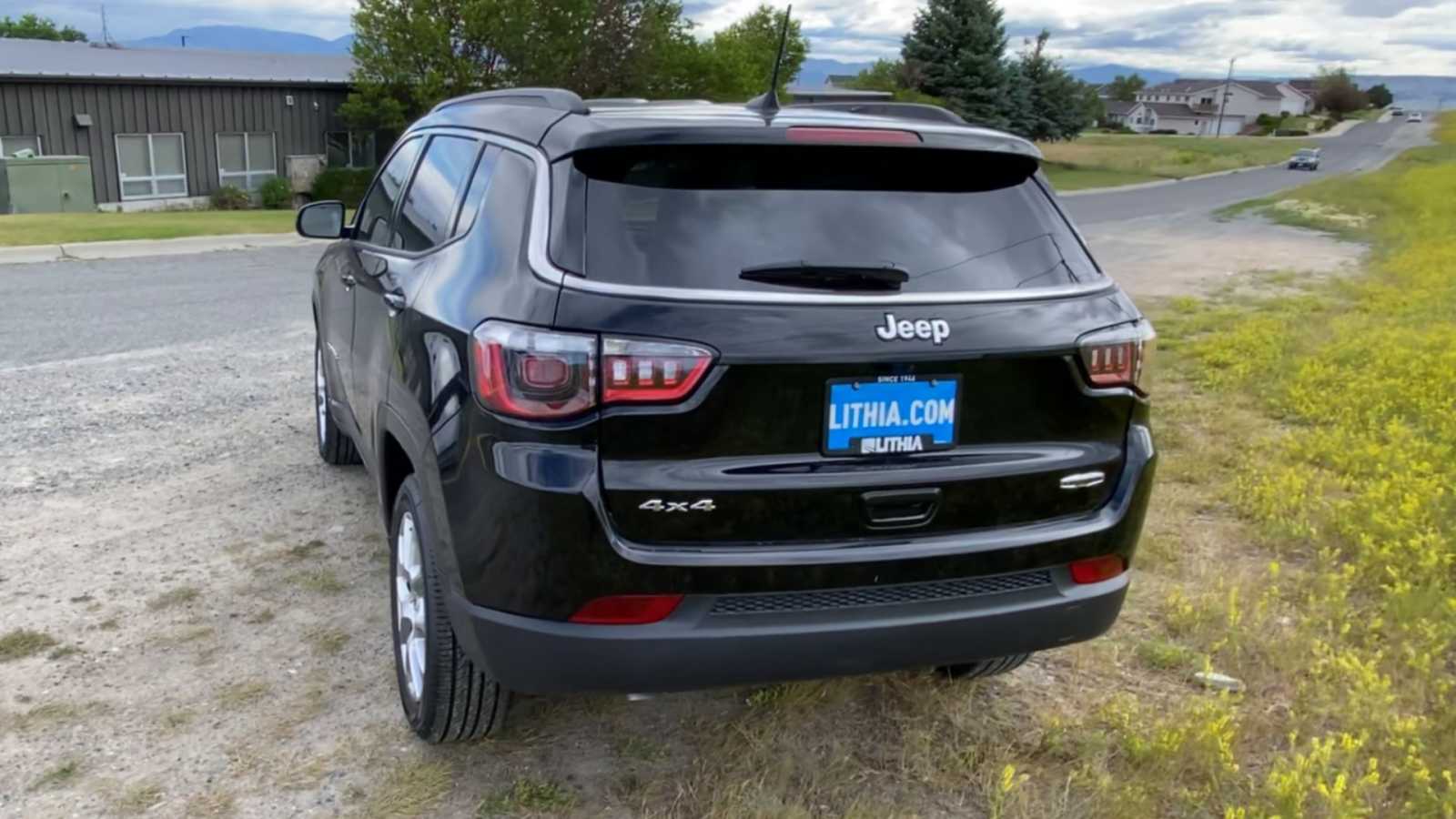 2024 Jeep Compass Latitude Lux 7