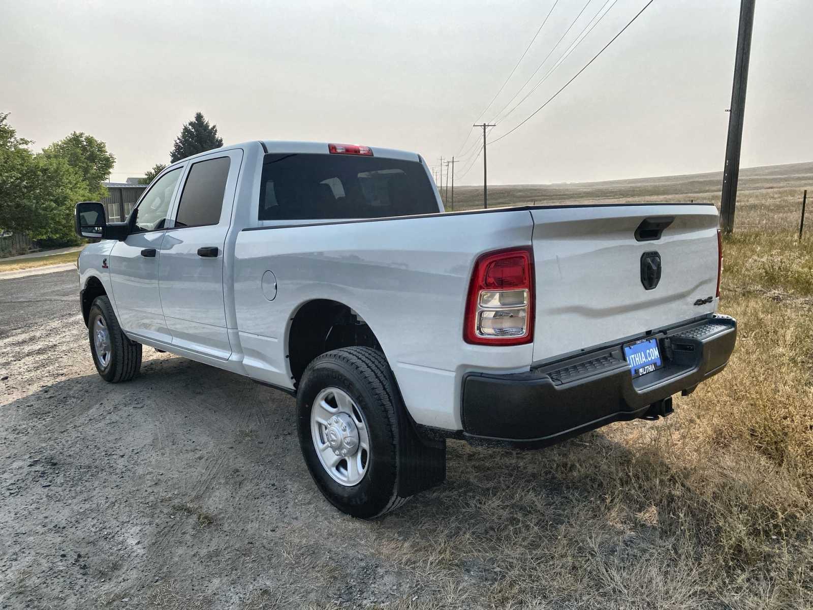 2024 Ram 3500 Tradesman 4x4 Crew Cab 64 Box 11