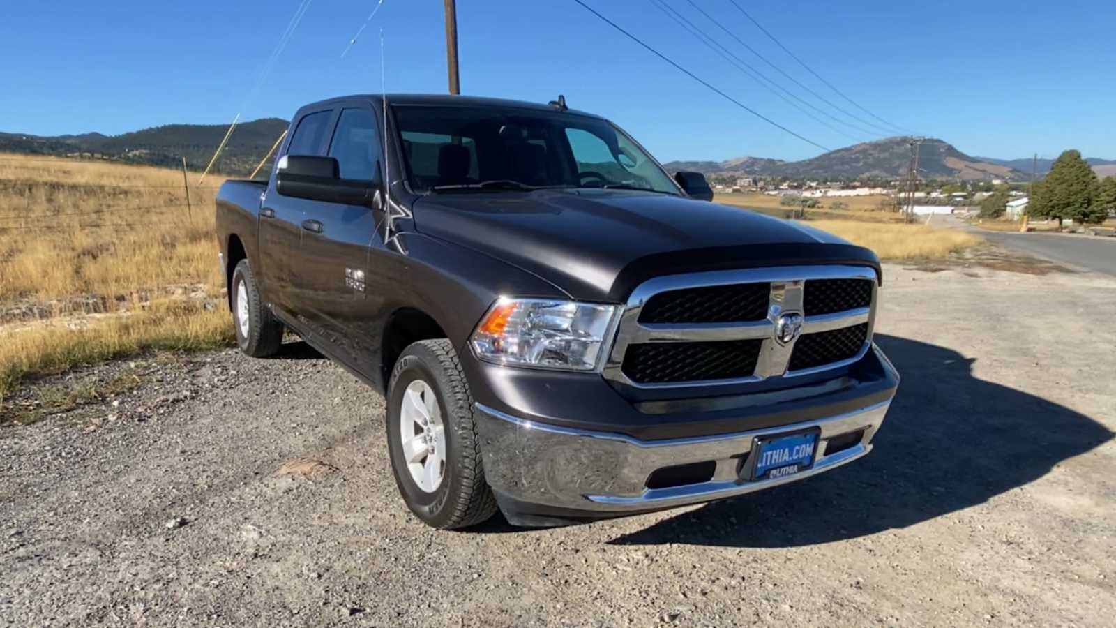 2022 Ram 1500 Classic Tradesman 4x4 Crew Cab 57 Box 3