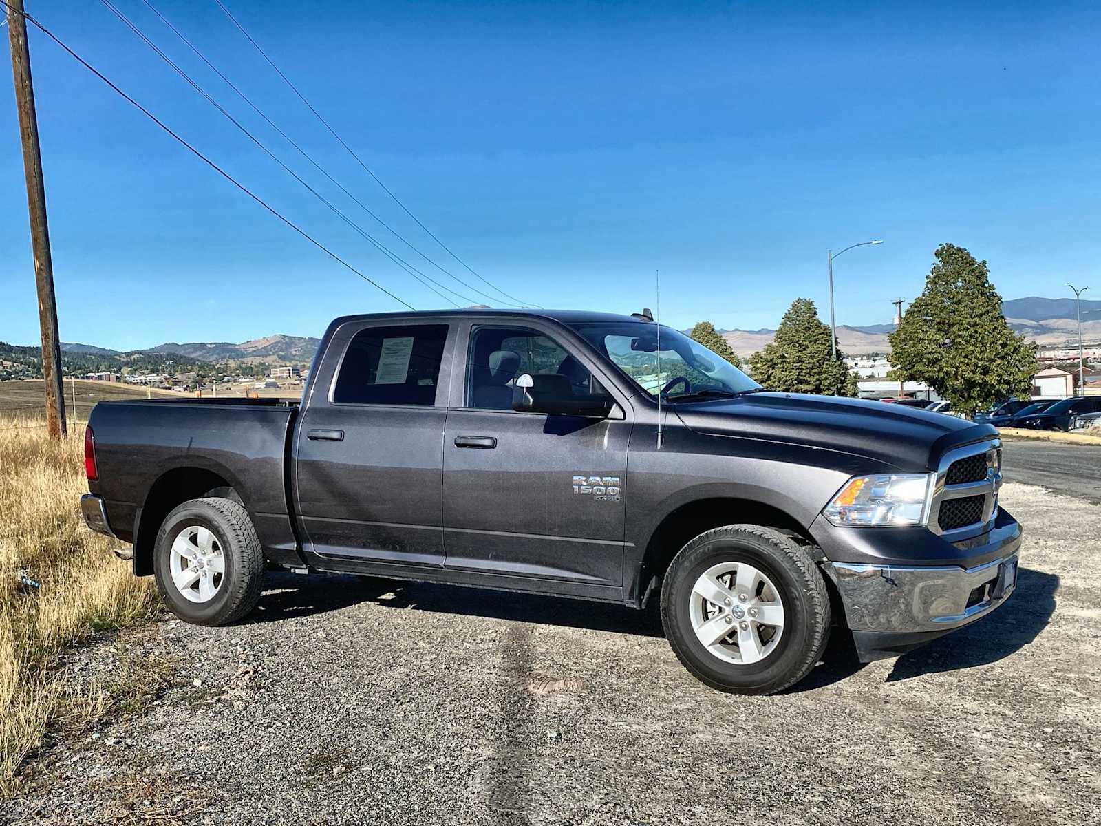 2022 Ram 1500 Classic Tradesman 4x4 Crew Cab 57 Box 21