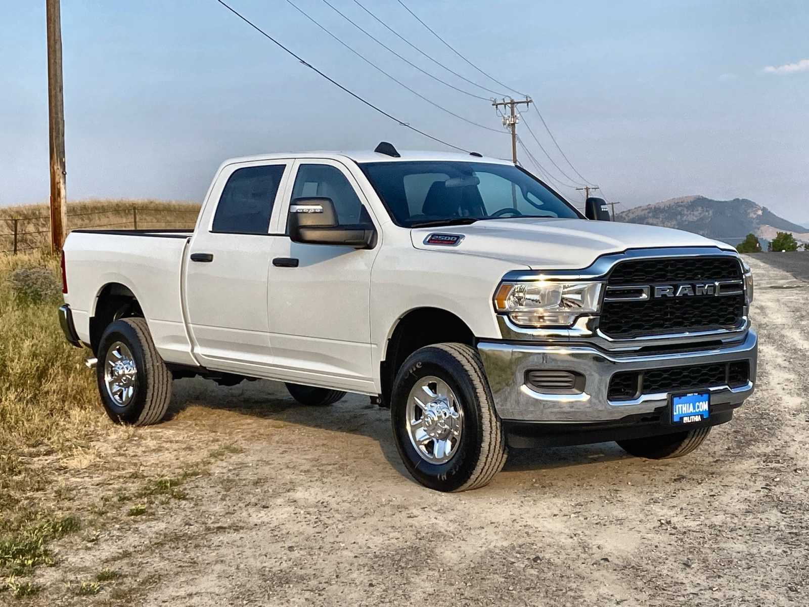 2024 Ram 2500 Tradesman 4x4 Crew Cab 64 Box 17