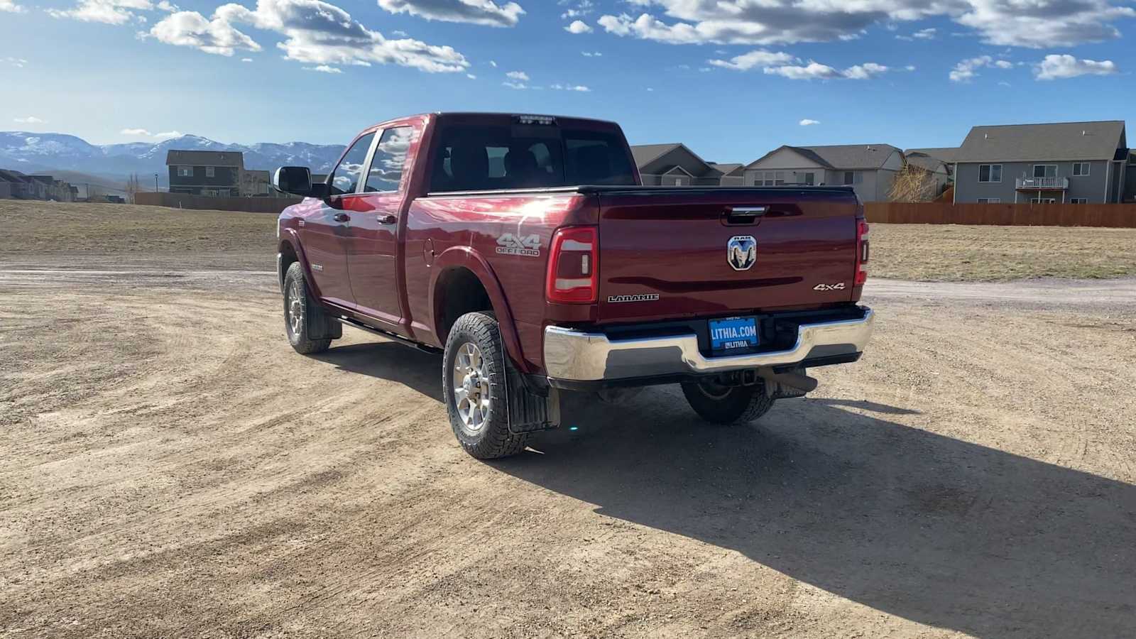 View vehicle photo 7