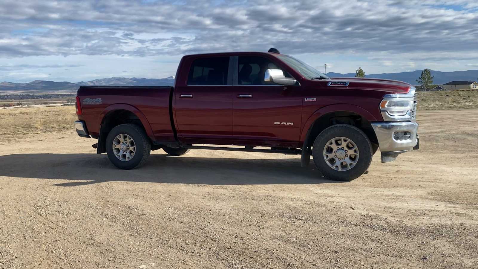 View vehicle photo 2