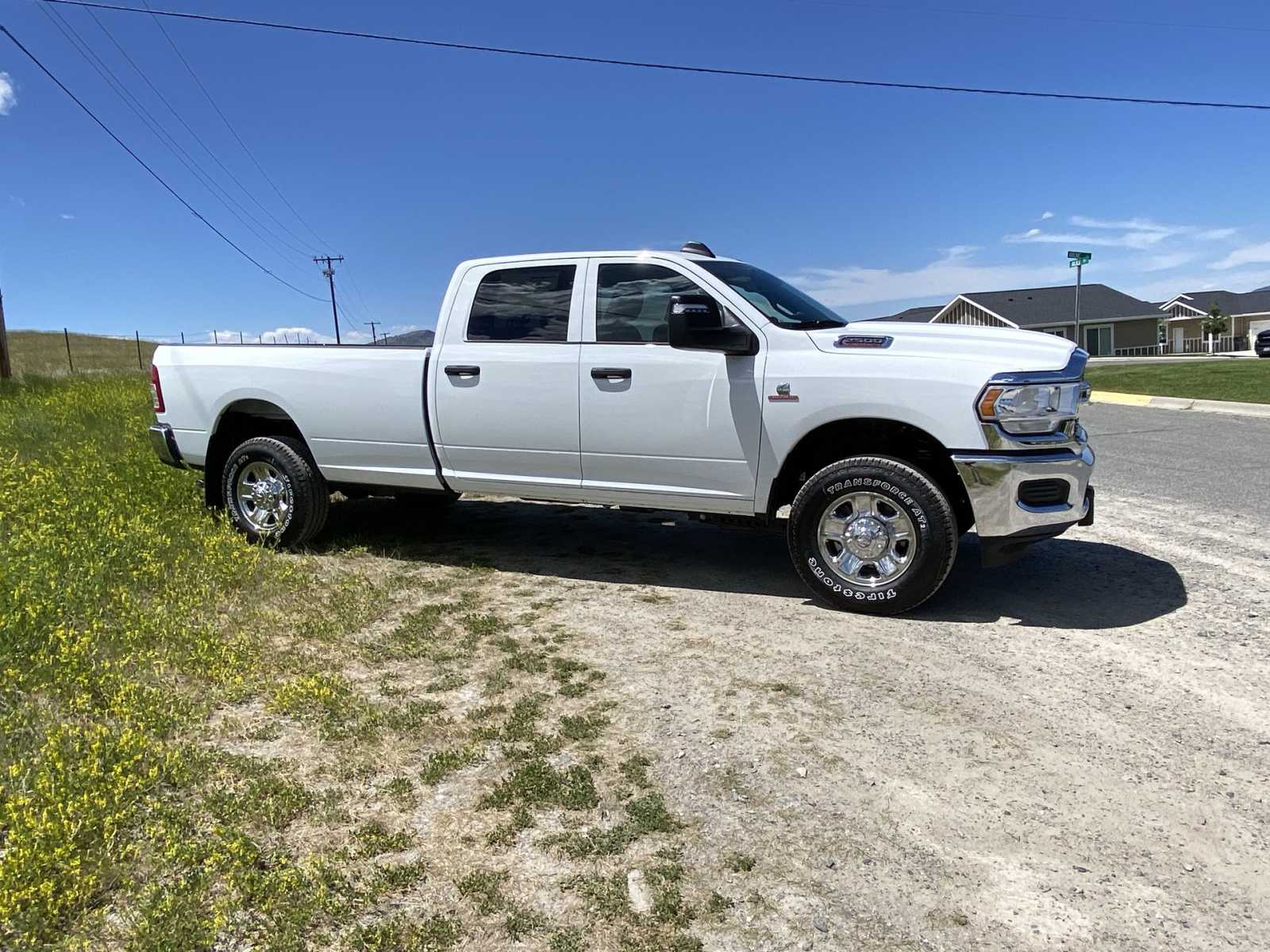 2024 Ram 2500 Tradesman 4x4 Crew Cab 8 Box 18