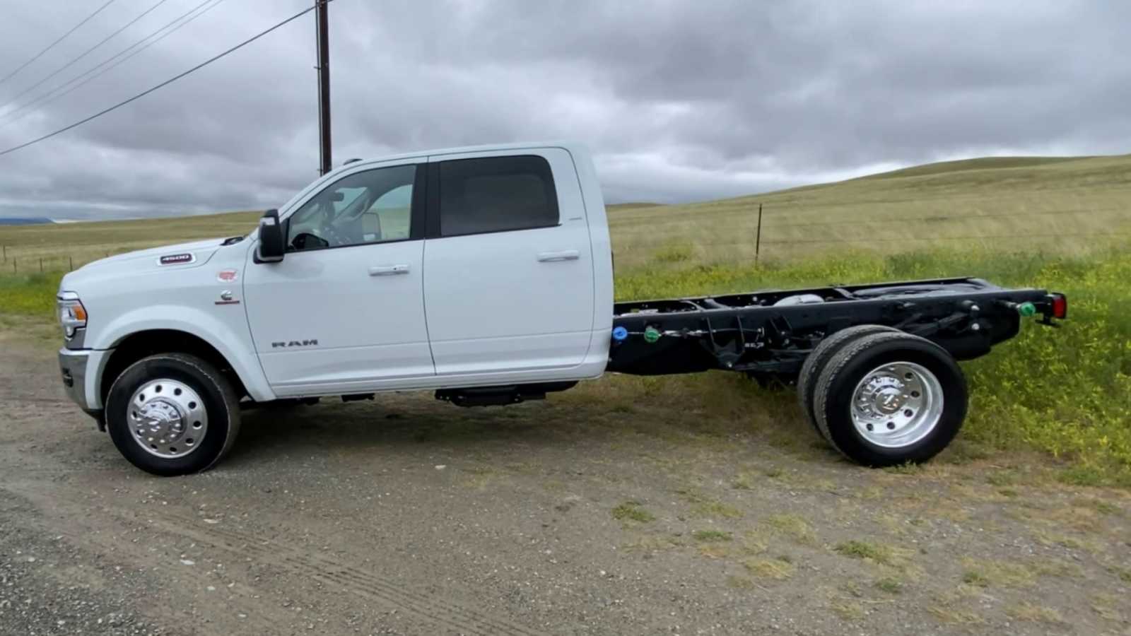 2024 Ram 4500 Chassis Cab Laramie 4x4 Crew Cab 60 CA 173.4 WB 5