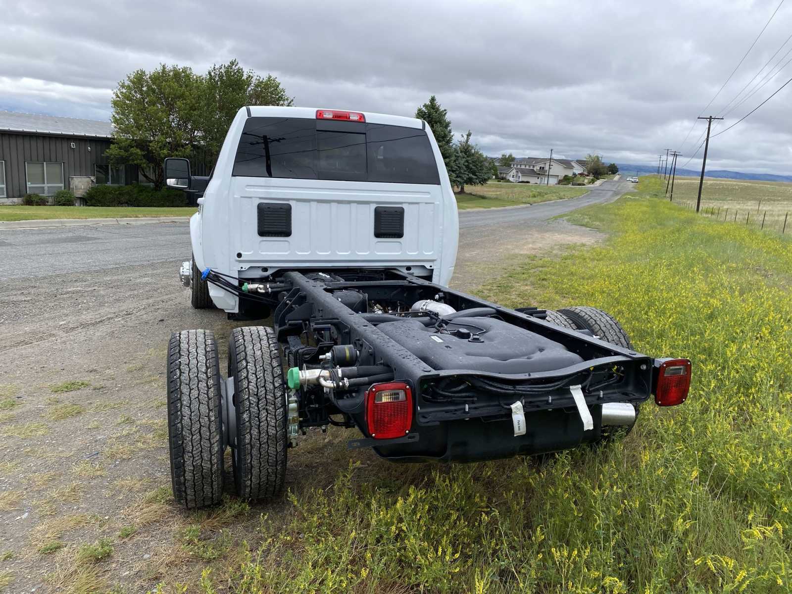 2024 Ram 4500 Chassis Cab Laramie 4x4 Crew Cab 60 CA 173.4 WB 12