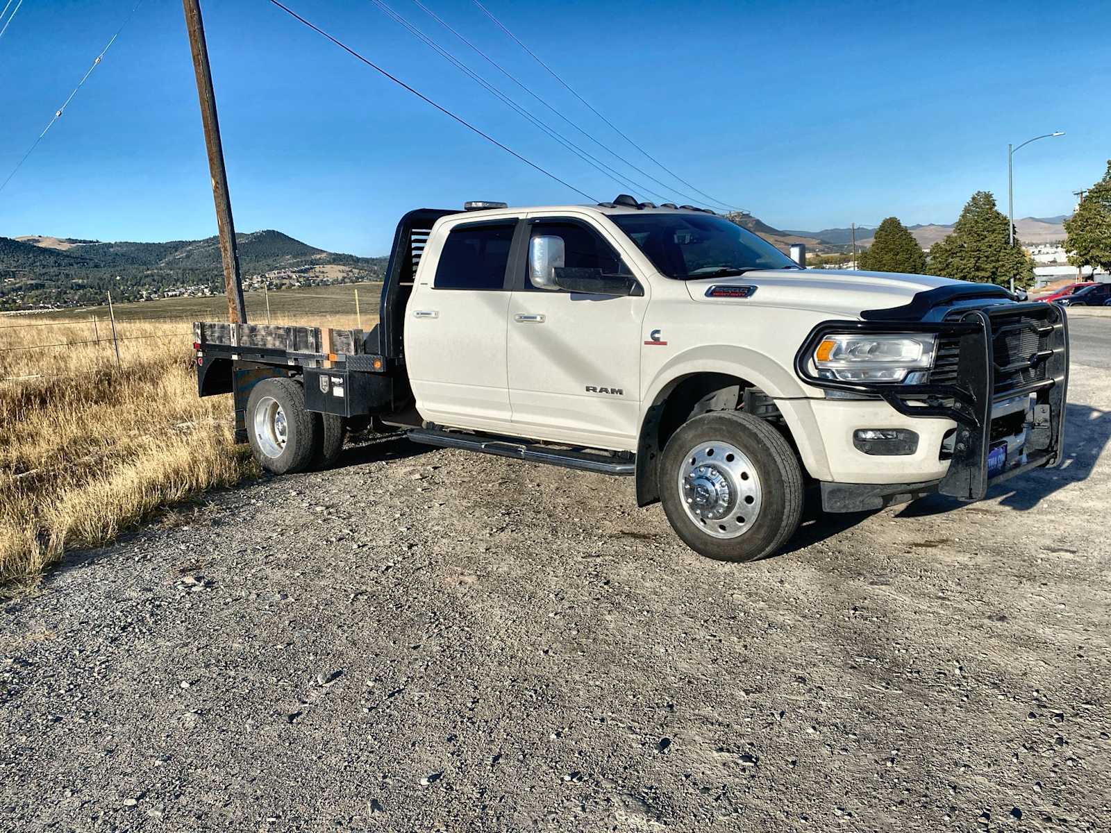 2022 Ram 5500 Chassis Cab Laramie 4x4 Crew Cab 60 CA 173.4 WB 18