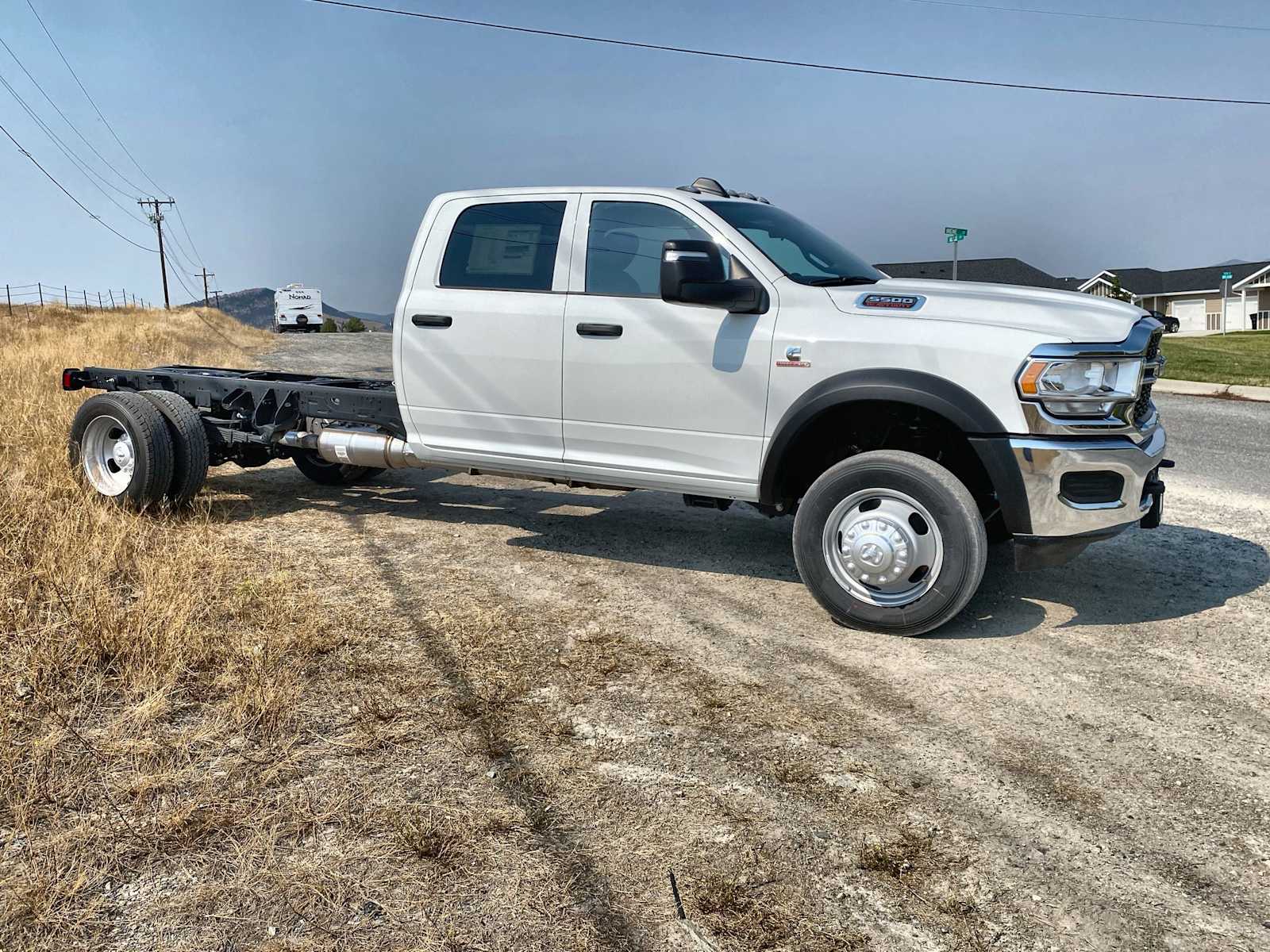 2024 Ram 5500 Chassis Cab Tradesman 4x4 Crew Cab 84 CA 197.4 WB 22