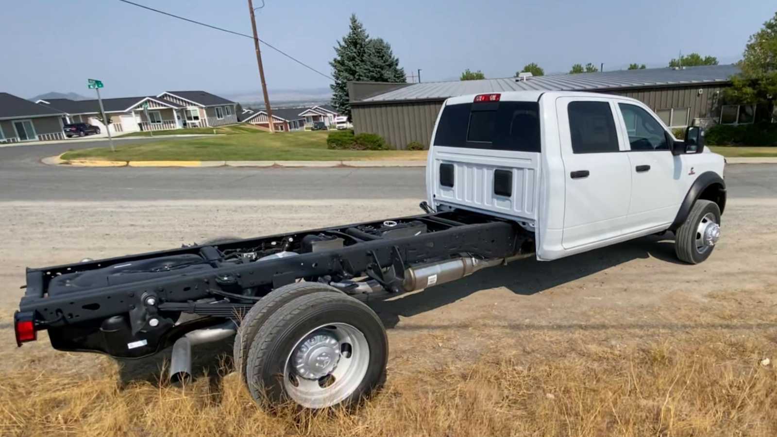 2024 Ram 5500 Chassis Cab Tradesman 4x4 Crew Cab 84 CA 197.4 WB 8