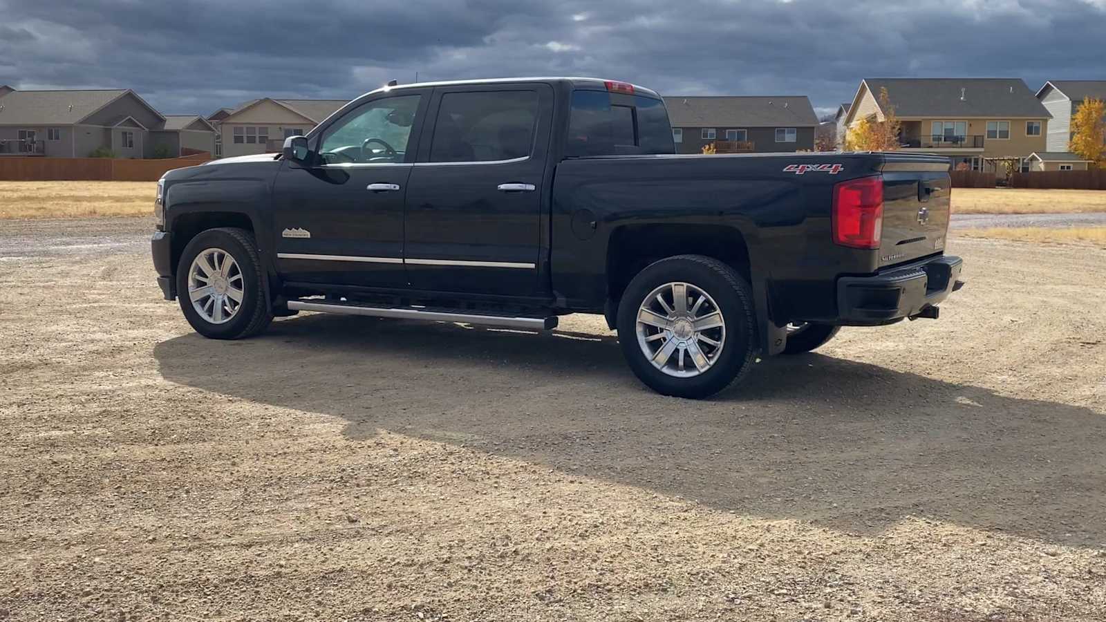 2016 Chevrolet Silverado 1500 High Country 4WD Crew Cab 143.5 6