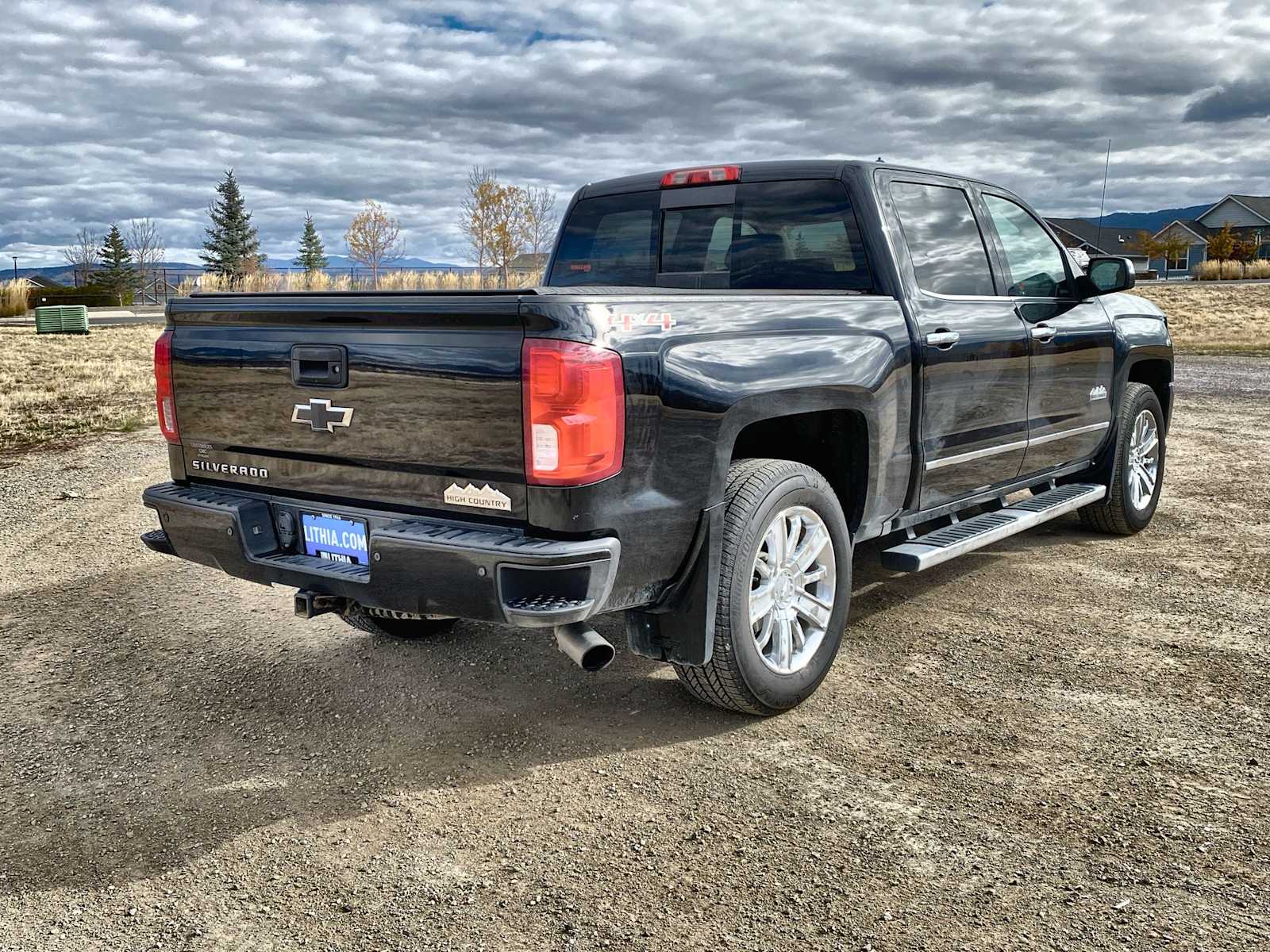 2016 Chevrolet Silverado 1500 High Country 4WD Crew Cab 143.5 12