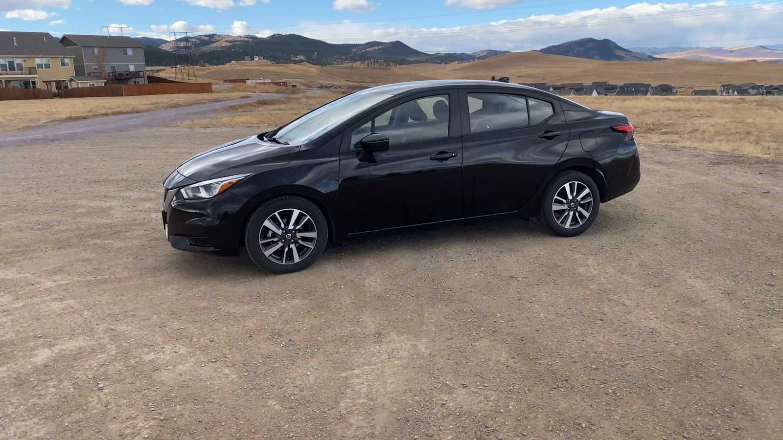 2021 Nissan Versa SV 5