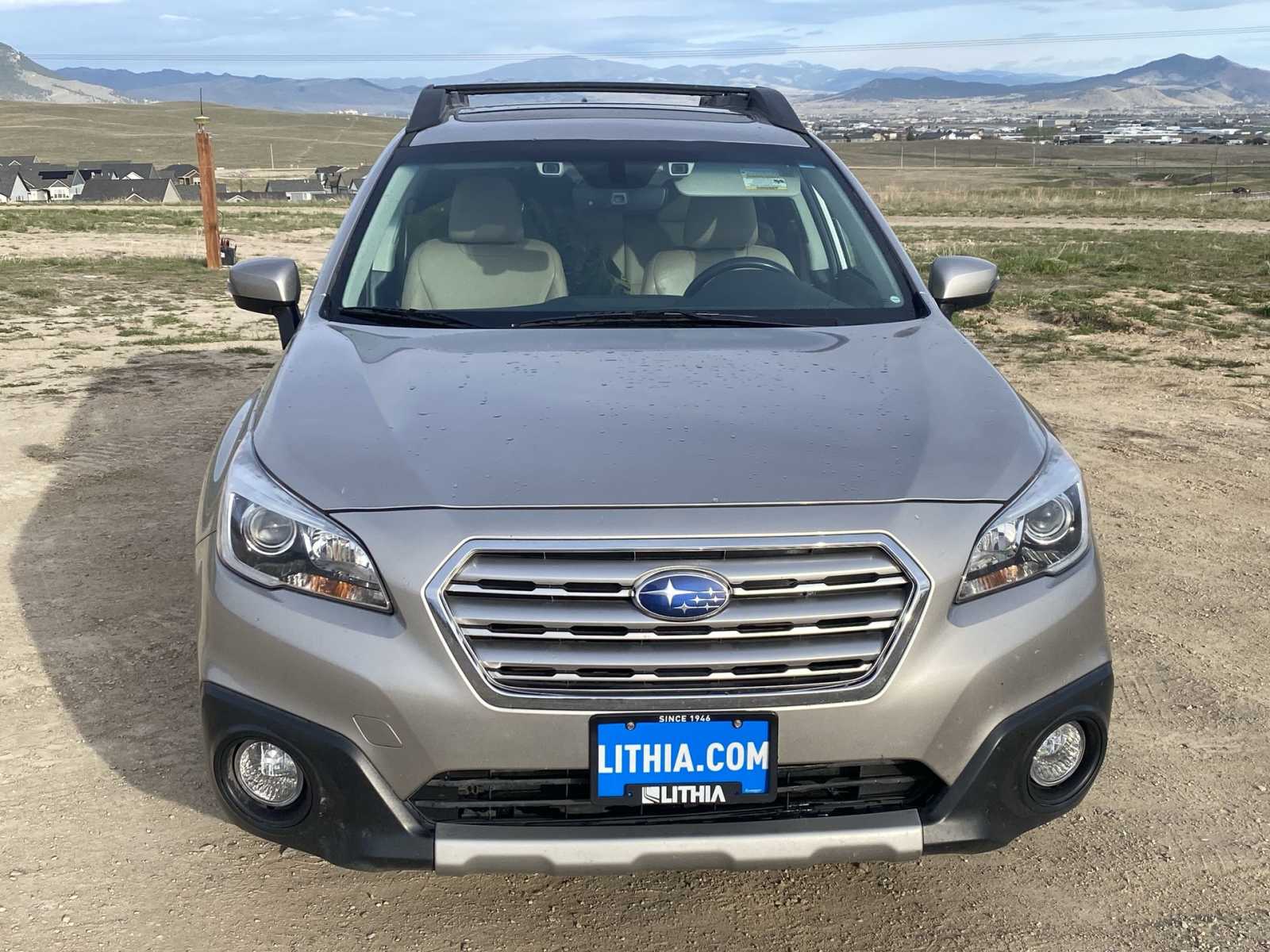 2017 Subaru Outback Limited 13
