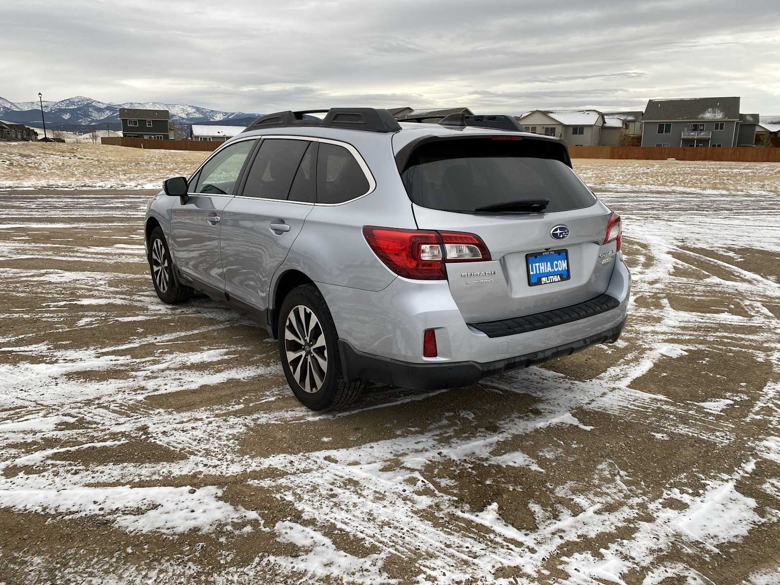 2017 Subaru Outback Limited 11