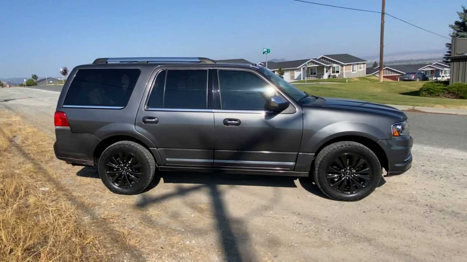 2017 Lincoln Navigator Select 9